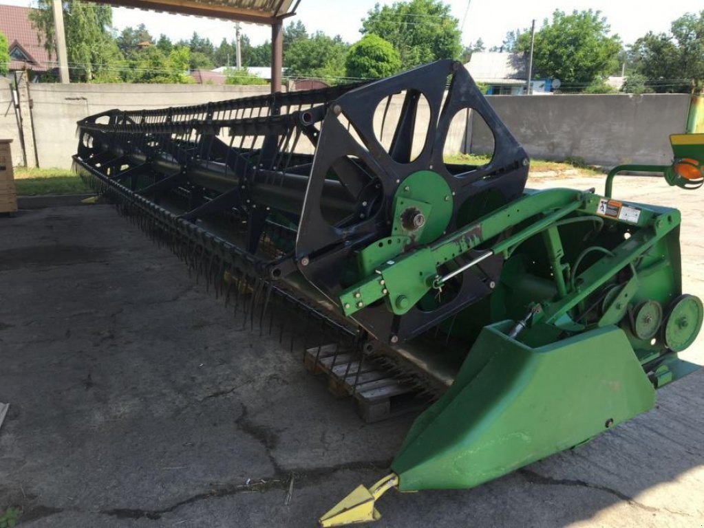 Schneidwerk des Typs John Deere 930F, Gebrauchtmaschine in Володарка (Bild 1)