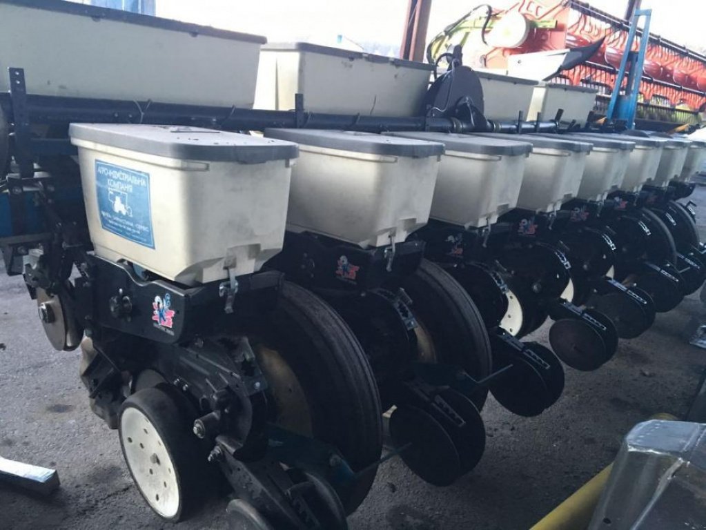 Gareeggenfelder des Typs Kinze 3000, Gebrauchtmaschine in Володарка (Bild 2)