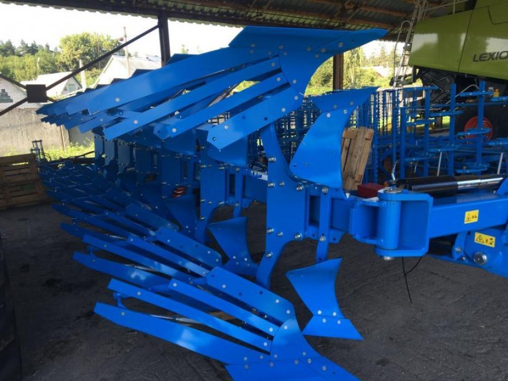 Scheibenpflug des Typs Lemken EuroDiamant 11/7+1, Gebrauchtmaschine in Володарка (Bild 4)