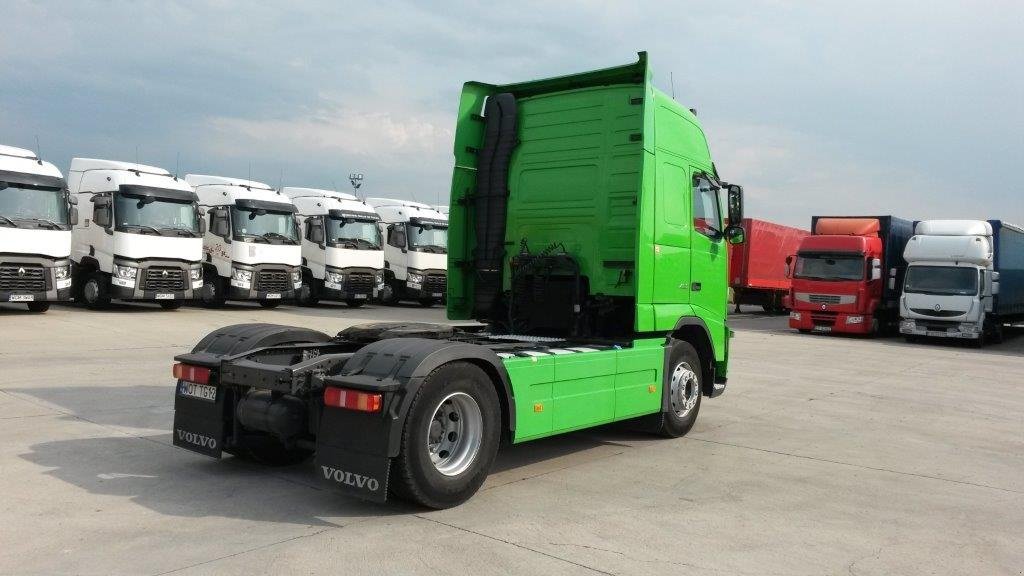 Muldenkipper des Typs Volvo FH13 4x2 T ADR, Neumaschine in Київ (Bild 3)