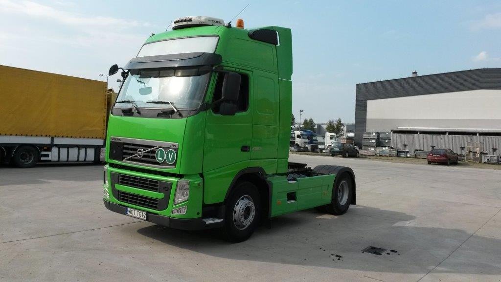 Muldenkipper des Typs Volvo FH13 4x2 T ADR, Neumaschine in Київ (Bild 1)