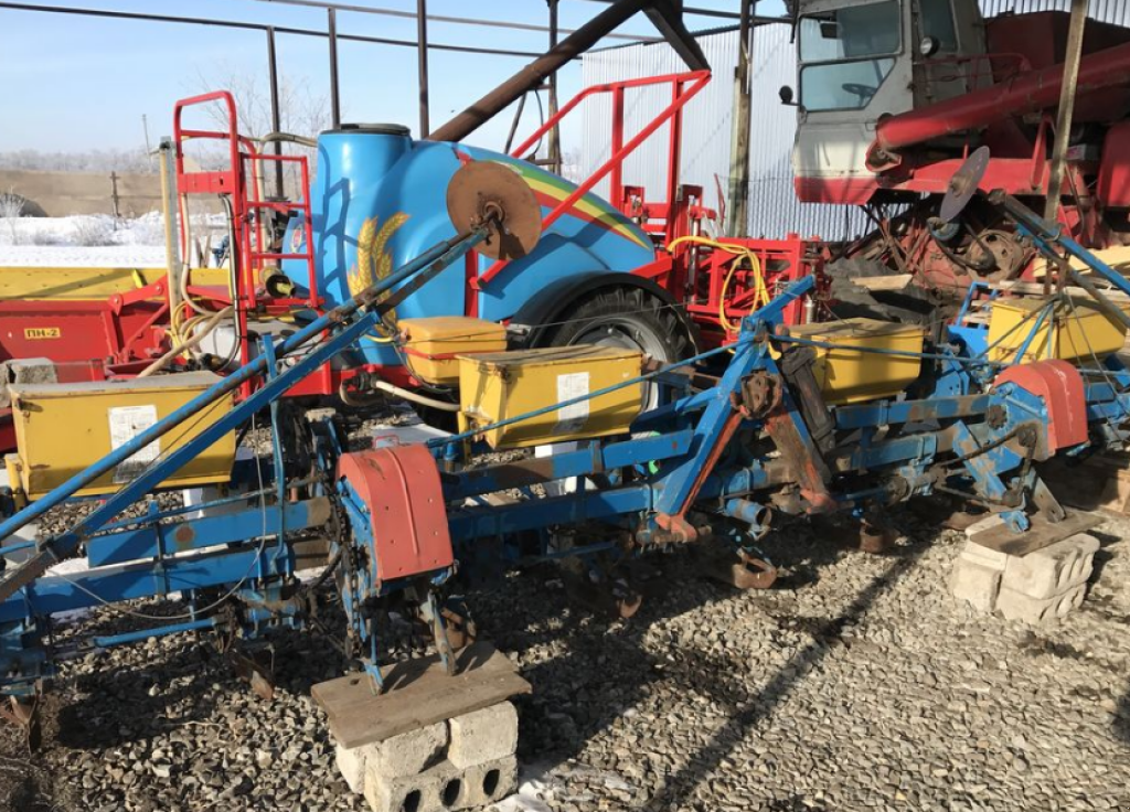 Sämaschine des Typs CHERVONA ZIRKA СУПН-8,  in Дніпропетровськ (Bild 1)