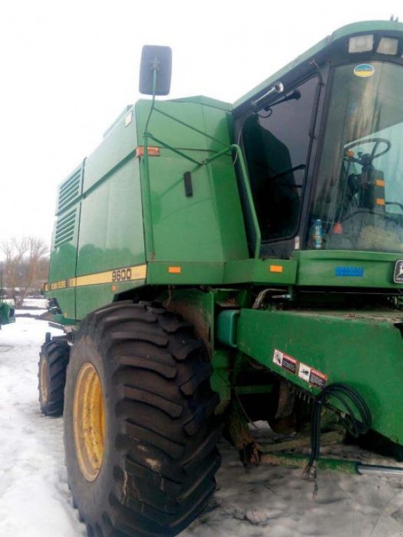 Oldtimer-Mähdrescher des Typs John Deere 9600, Neumaschine in Черкаси (Bild 2)
