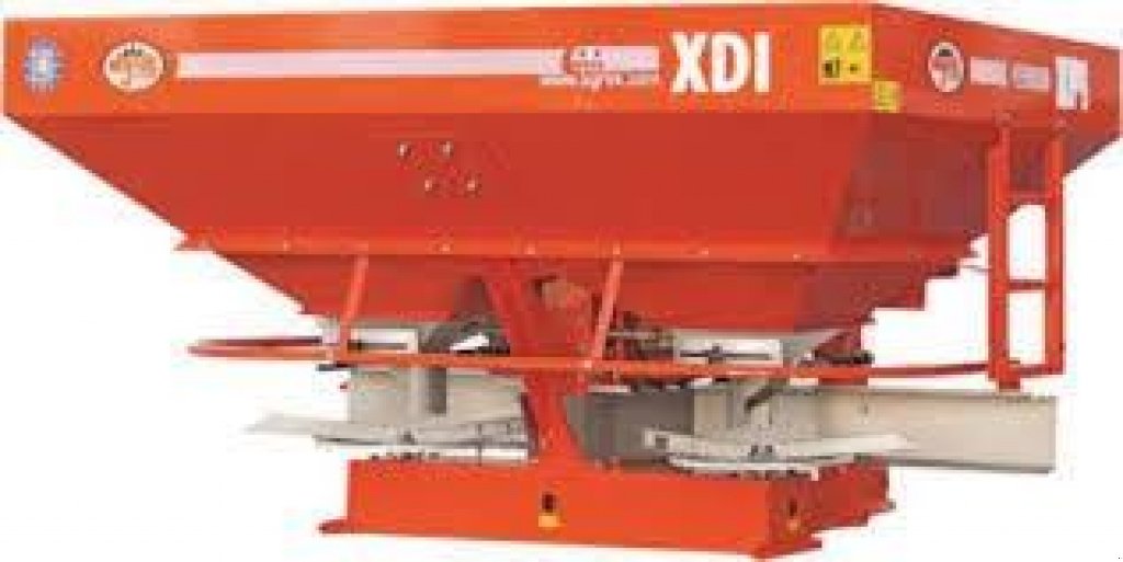 Sandstreuer & Salzstreuer des Typs agrex XDI 3000,  in Золотоноша (Bild 1)