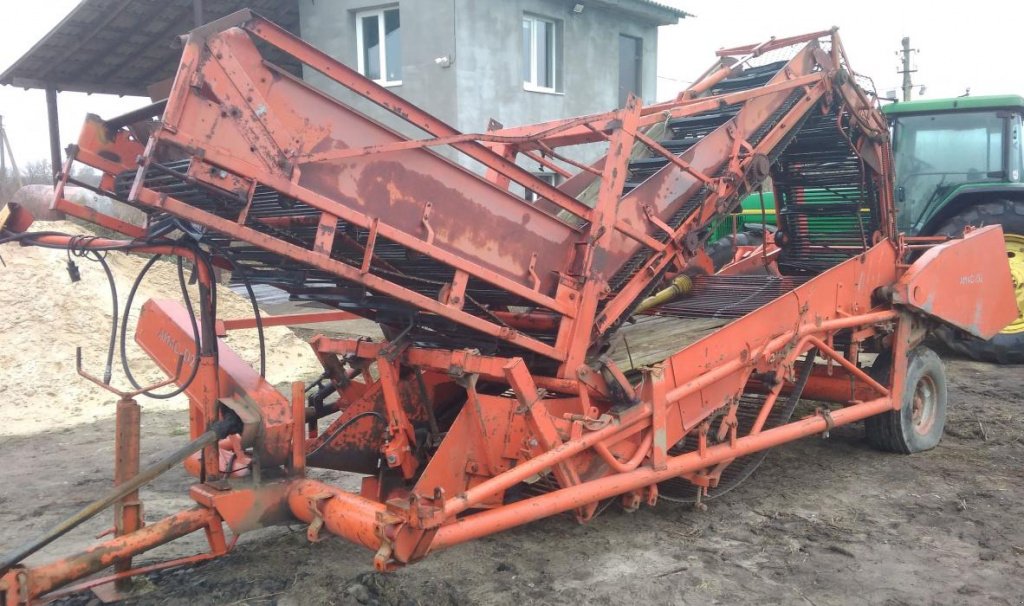 Kartoffelvollernter des Typs AMAC D2,  in Демидівка (Bild 4)