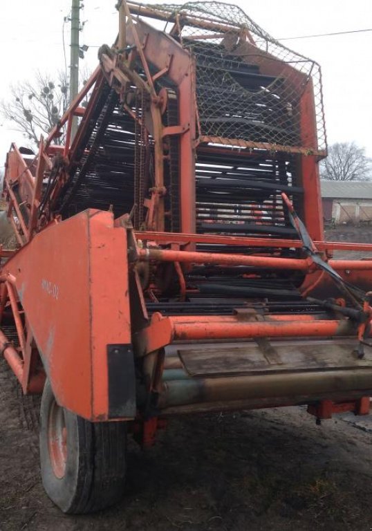 Kartoffelvollernter des Typs AMAC D2,  in Демидівка (Bild 5)