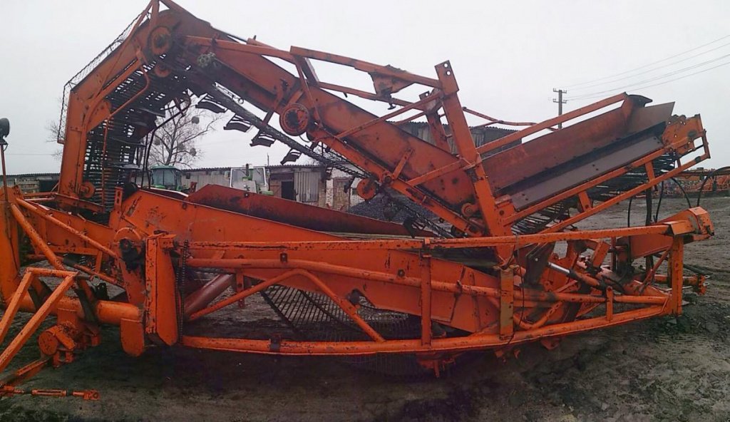 Kartoffelvollernter des Typs AMAC D2,  in Демидівка (Bild 7)