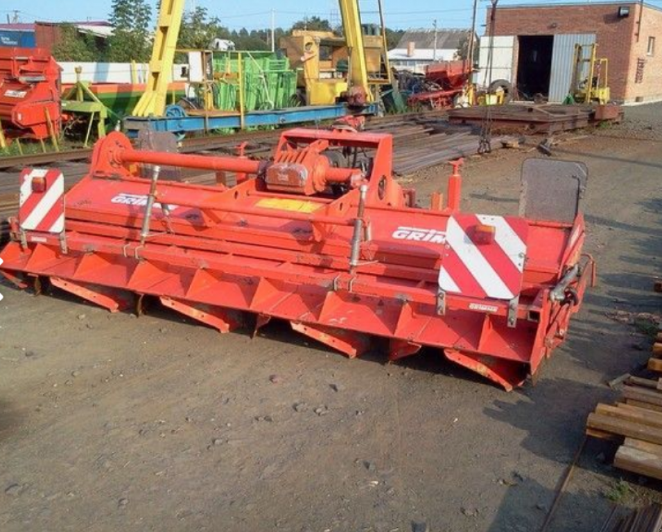 Dammformer des Typs Grimme RR 06,  in Демидівка (Bild 1)