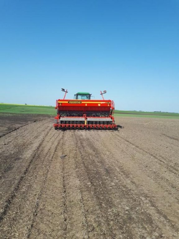 Direktsaatmaschine des Typs Väderstad Rapid RD 400C Super XL,  in Демидівка (Bild 3)