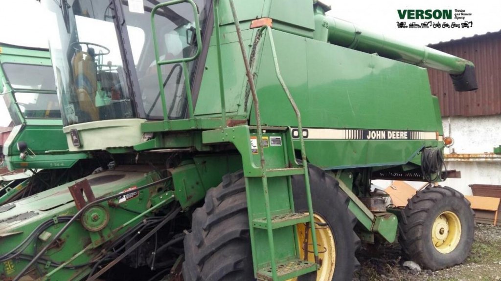 Oldtimer-Mähdrescher des Typs John Deere 9500, Neumaschine in Київ (Bild 5)