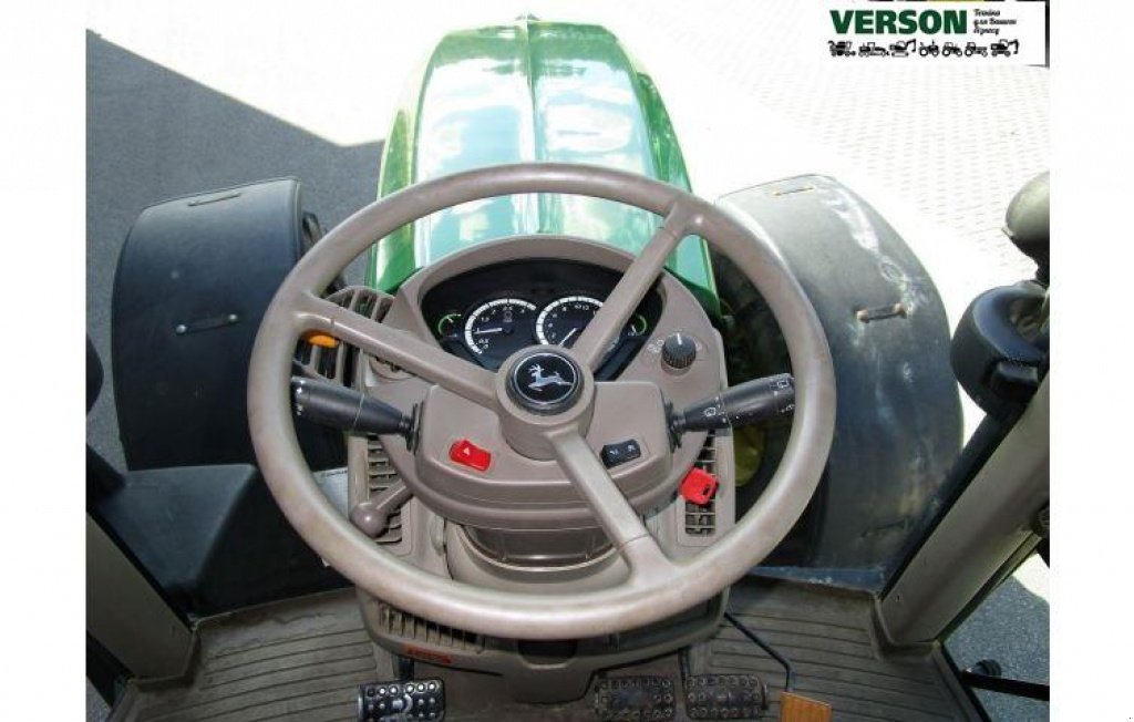 Oldtimer-Traktor des Typs John Deere 6830 Premium, Neumaschine in Київ (Bild 4)