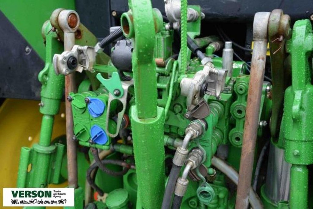 Oldtimer-Traktor des Typs John Deere 6430, Neumaschine in Київ (Bild 7)