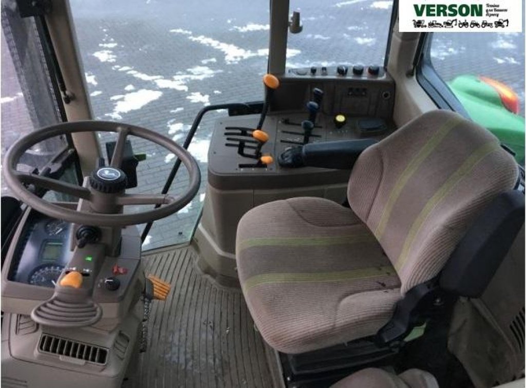 Oldtimer-Traktor des Typs John Deere 6230, Neumaschine in Київ (Bild 7)