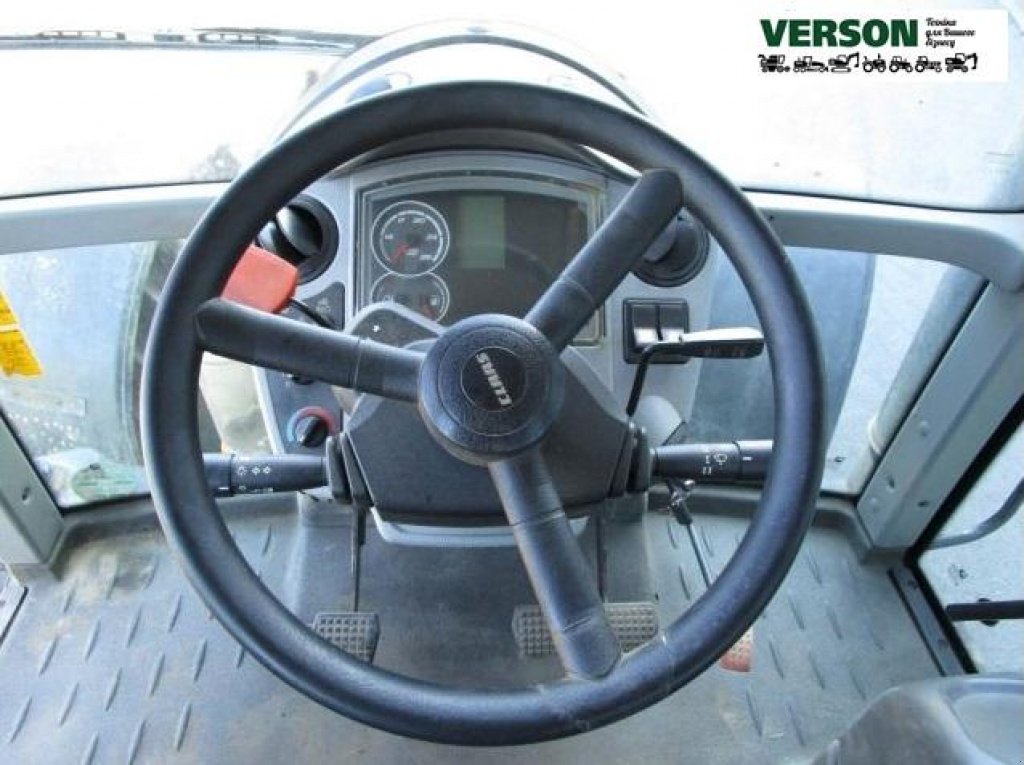 Oldtimer-Traktor des Typs CLAAS Arion 630, Neumaschine in Київ (Bild 3)