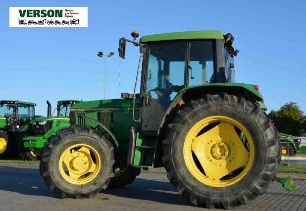 Oldtimer-Traktor des Typs John Deere 6400, Neumaschine in Київ (Bild 10)