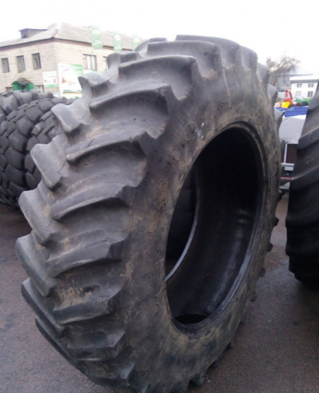 Reifen des Typs Firestone 520/85R42 (20.8R42),  in Житомир (Bild 1)