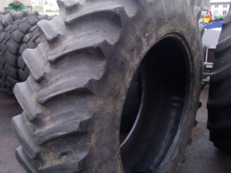 Reifen des Typs Firestone 520/85R42 (20.8R42),  in Житомир (Bild 1)