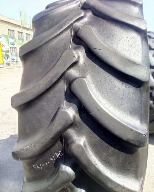 Reifen des Typs GoodYear 710/70R42,  in Житомир (Bild 2)
