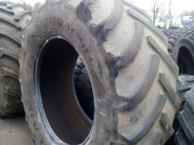 Reifen des Typs GoodYear 710/70R42,  in Житомир (Bild 1)