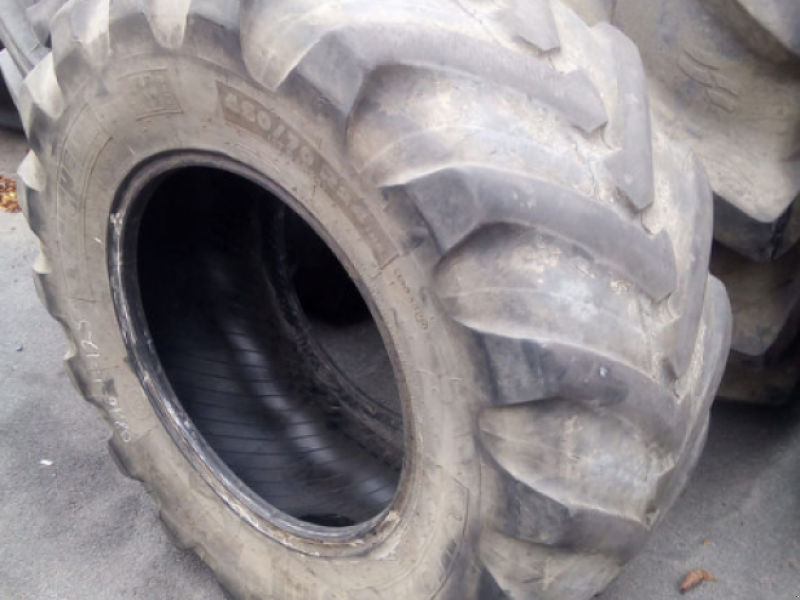 Reifen des Typs Michelin 460/70R24,  in Житомир (Bild 1)