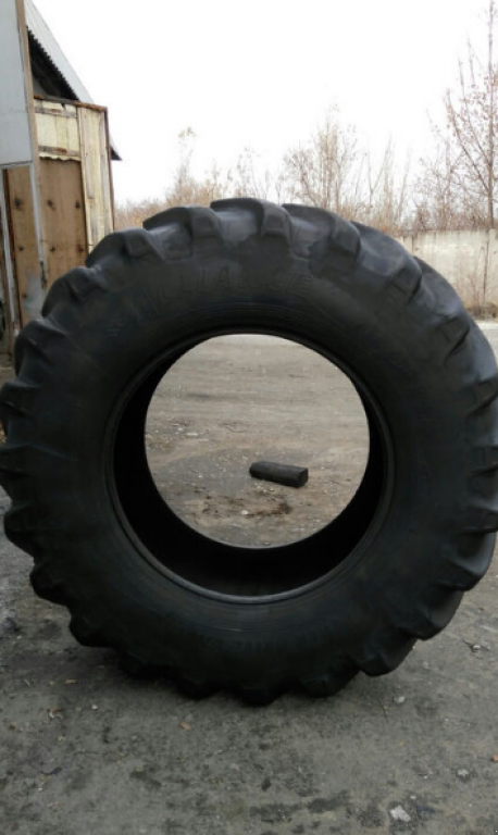 Reifen des Typs Trelleborg 710/75R42 TM900,  in Житомир (Bild 2)