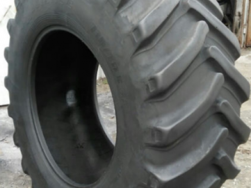 Reifen des Typs Trelleborg 710/75R42 TM900,  in Житомир (Bild 1)