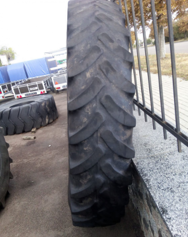 Reifen des Typs Dneproshina 620/70R42,  in Житомир (Bild 2)