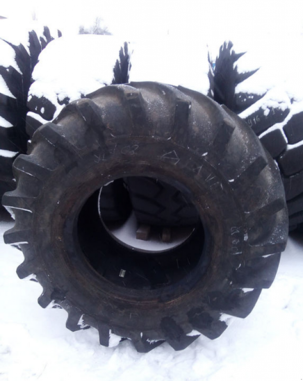 Reifen des Typs Dneproshina 23.1R26,  in Житомир (Bild 3)