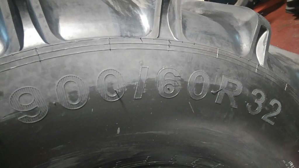 Reifen des Typs Dneproshina 26.50-32.00,  in Дніпропетровськ (Bild 4)