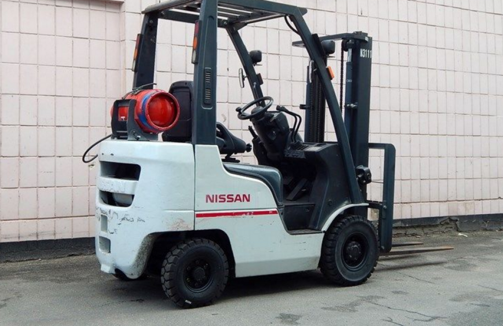 Gabelstapler des Typs Nissan P1F1A15D,  in Київ (Bild 2)