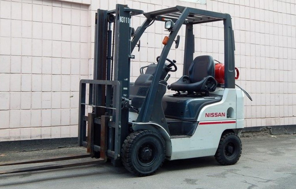 Gabelstapler des Typs Nissan P1F1A15D,  in Київ (Bild 1)