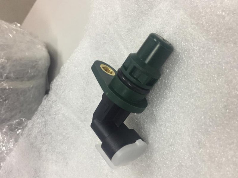 Oldtimer-Mähdrescher des Typs CLAAS Lexion 670,  in Суми (Bild 1)