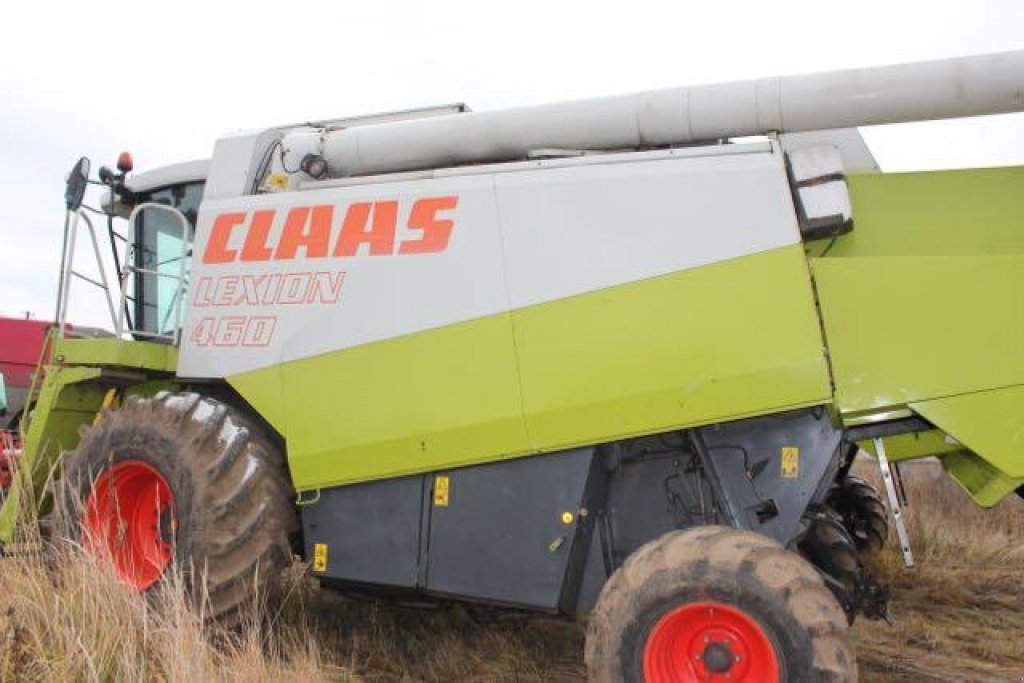 Oldtimer-Mähdrescher des Typs CLAAS Lexion 460, Neumaschine in Суми (Bild 5)