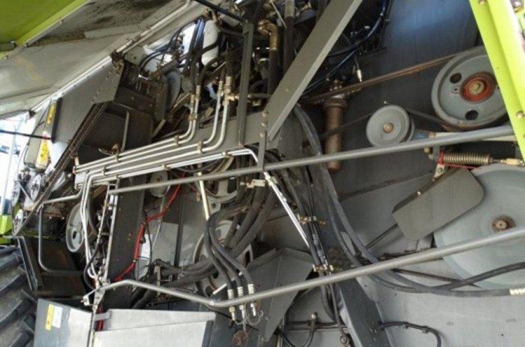 Oldtimer-Mähdrescher des Typs CLAAS Lexion 460, Neumaschine in Полтава (Bild 5)