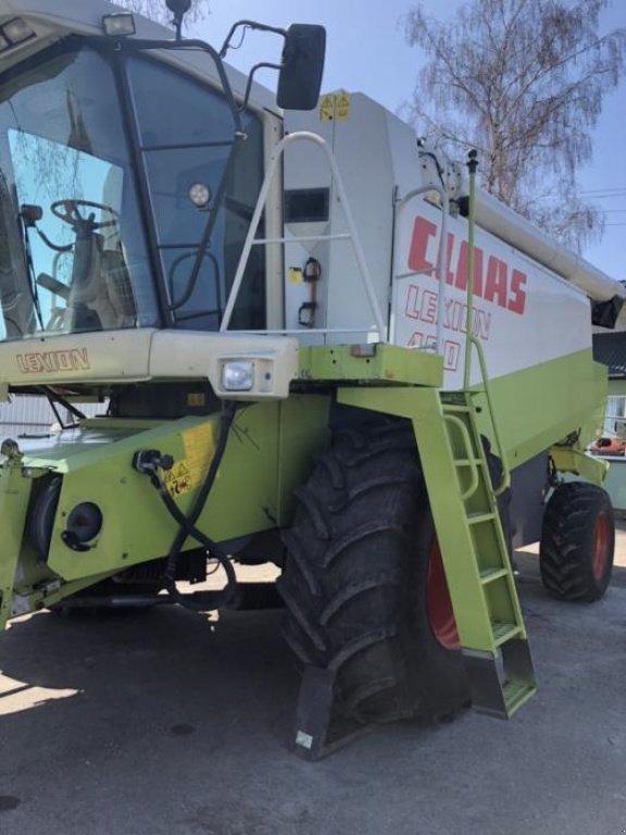 Oldtimer-Mähdrescher des Typs CLAAS Lexion 460, Neumaschine in Полтава (Bild 1)
