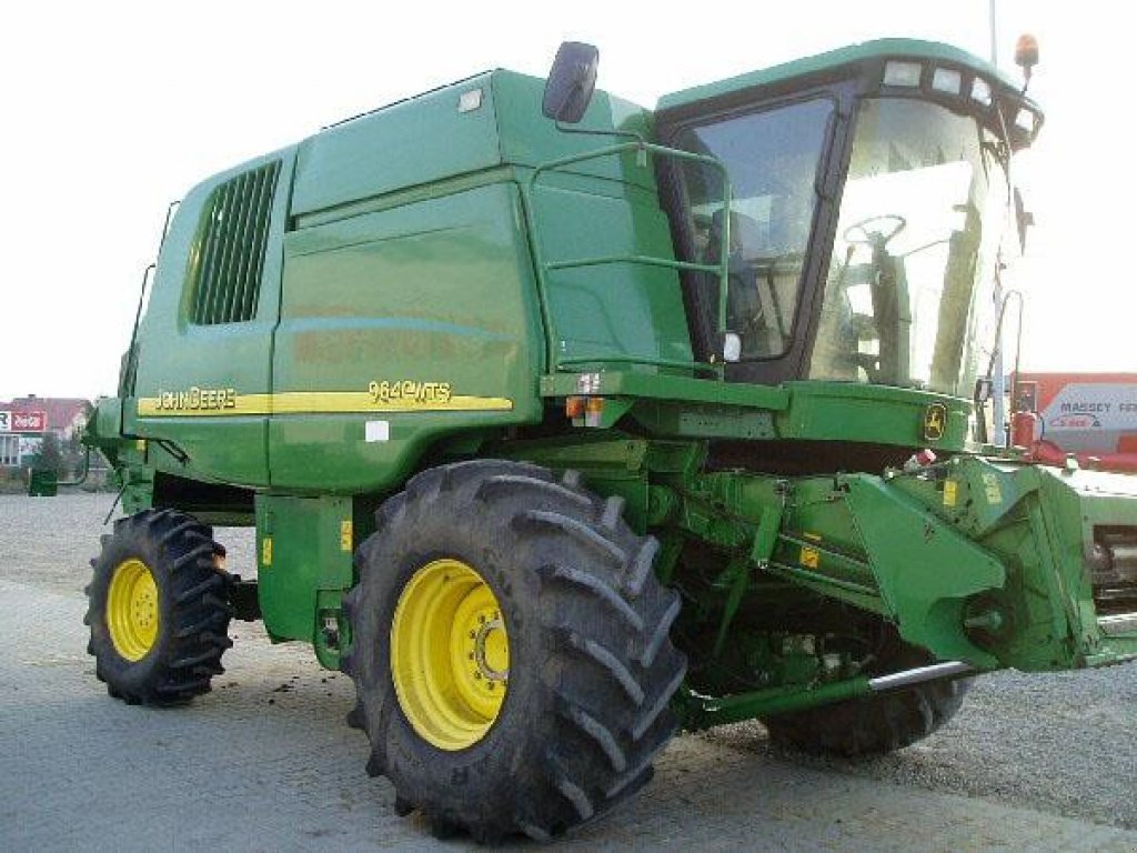 Oldtimer-Mähdrescher des Typs John Deere 9640 WTS, Neumaschine in Полтава (Bild 1)