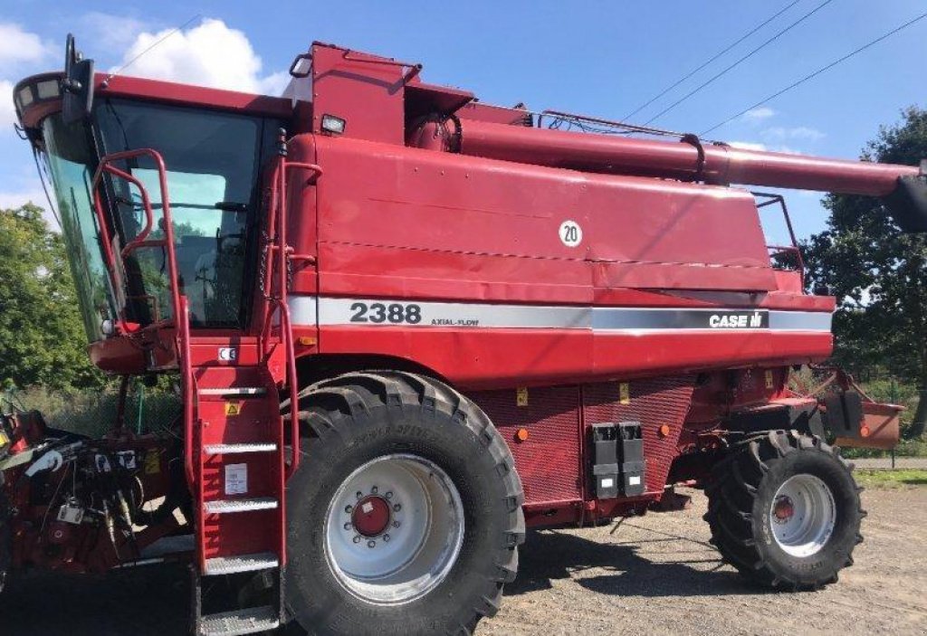 Oldtimer-Mähdrescher des Typs Case IH 2388, Neumaschine in Полтава (Bild 1)