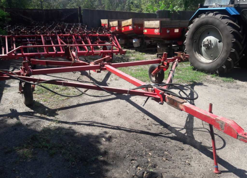 Kartoffelpflegetechnik des Typs CHERVONA ZIRKA КПСП-4Р,  in Київ (Bild 3)