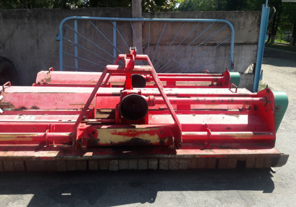 Straßenfräse des Typs Kirchner SM 300,  in Київ (Bild 3)