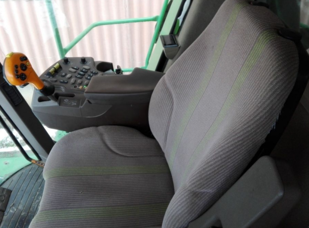 Oldtimer-Mähdrescher des Typs John Deere 9660i WTS, Neumaschine in Хмельницький (Bild 9)