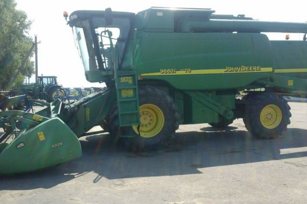 Oldtimer-Mähdrescher des Typs John Deere 9660i WTS, Neumaschine in Хмельницький (Bild 4)