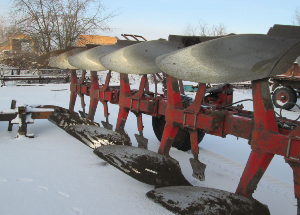 Scheibenpflug des Typs Gregoire-Besson SPR 7,  in Полонне (Bild 4)