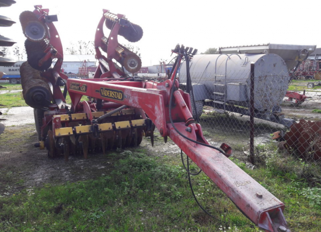 Wiesenegge des Typs Väderstad Carrier 650,  in Львів (Bild 3)