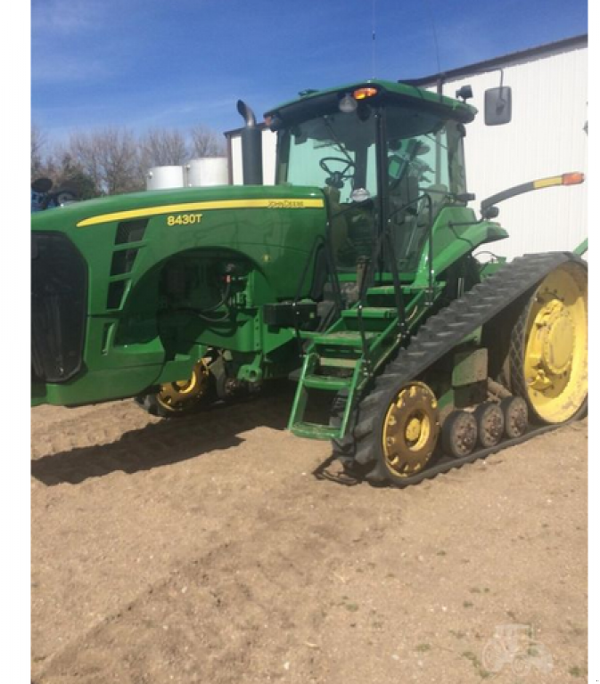 Raupentraktor des Typs John Deere 8430T, Neumaschine in Біла Церква (Bild 1)