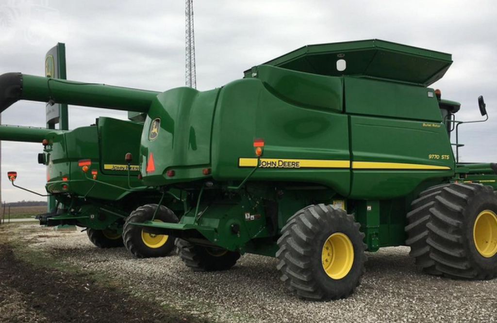 Oldtimer-Mähdrescher des Typs John Deere 9770 STS, Neumaschine in Біла Церква (Bild 5)