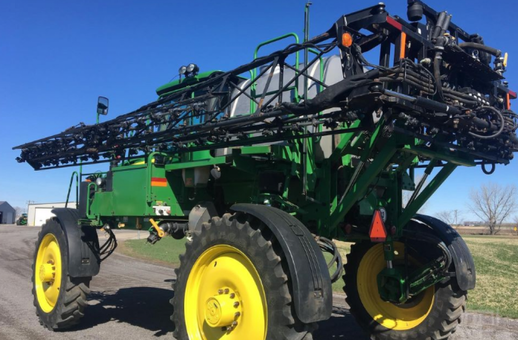 Selbstfahrspritze des Typs John Deere 4830,  in Біла Церква (Bild 9)