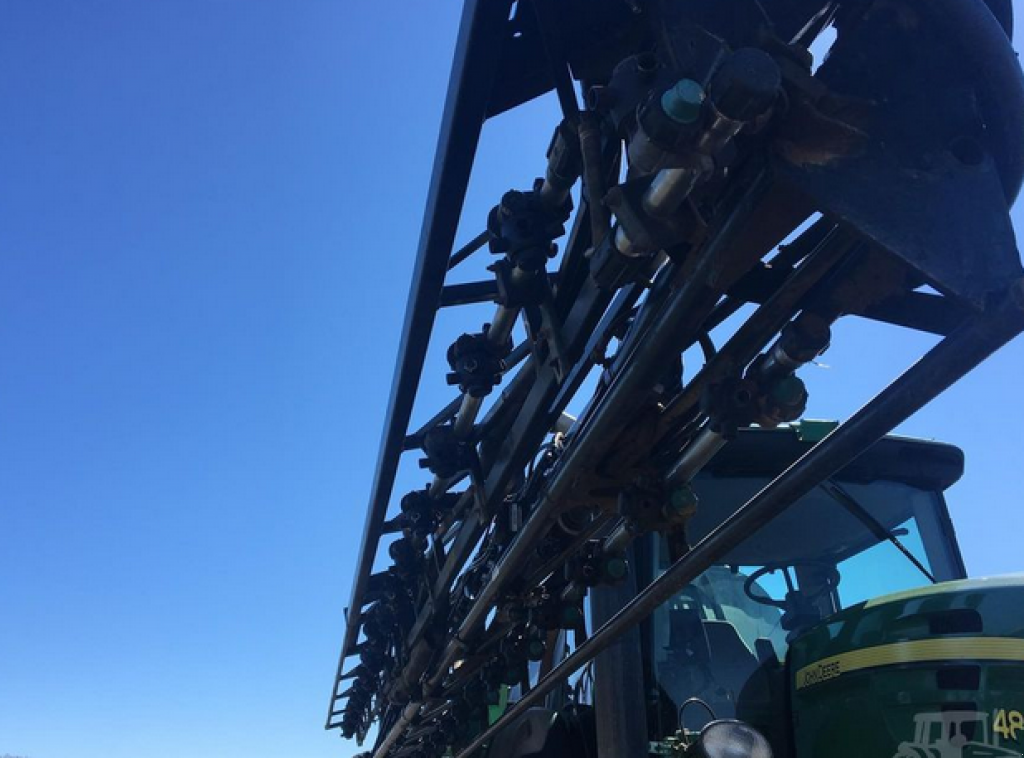 Selbstfahrspritze des Typs John Deere 4830,  in Біла Церква (Bild 3)