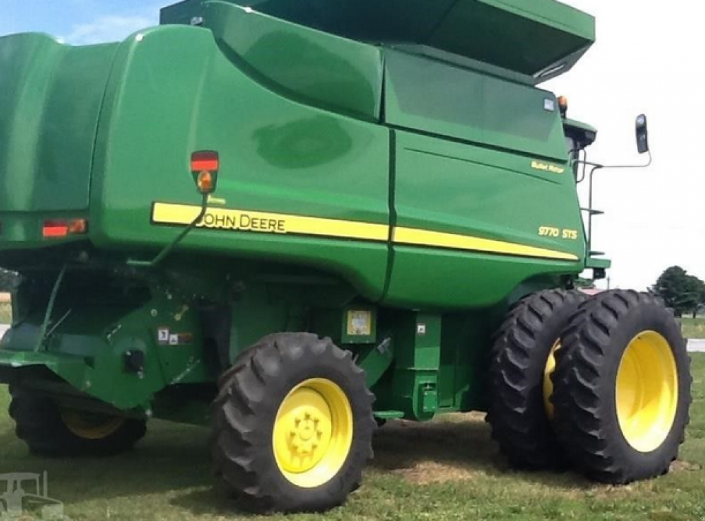 Oldtimer-Mähdrescher des Typs John Deere 9770 STS, Neumaschine in Біла Церква (Bild 4)