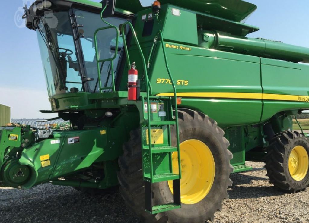 Oldtimer-Mähdrescher des Typs John Deere 9770 STS, Neumaschine in Біла Церква (Bild 1)