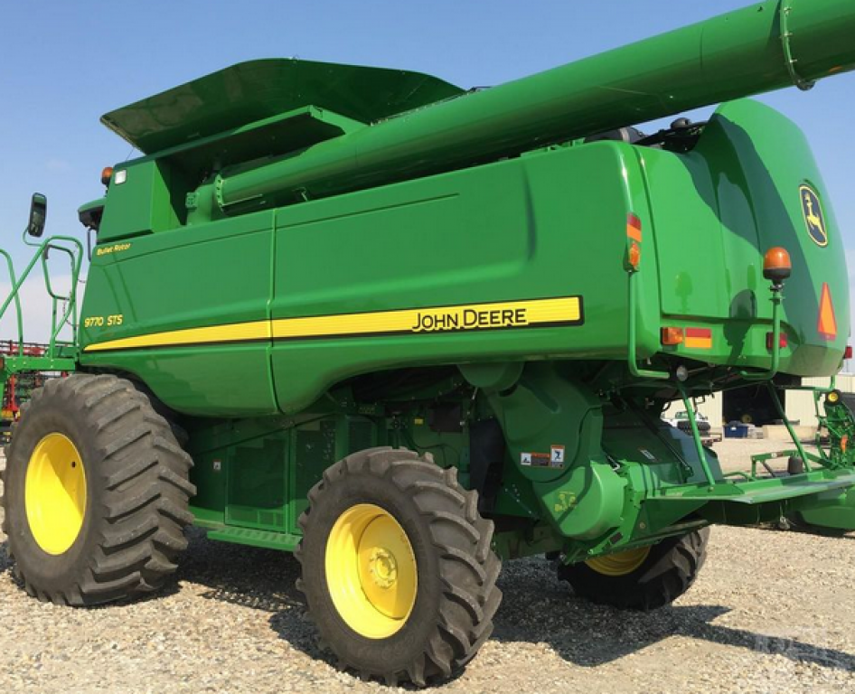 Oldtimer-Mähdrescher des Typs John Deere 9770 STS, Neumaschine in Біла Церква (Bild 10)